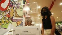 Pameran seni a heART for Jakarta berlangsung dari tanggal 9-11 April 2021 dalam rangka pembukaan toko terbaru UNIQLO paling ikonik di PIM 3.