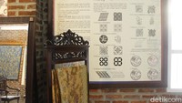 Langkah itu dilakukan oleh pendiri Batik Komar, Komarudin Kudiya di Cigadung, Kota Bandung.