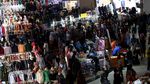 Jelang Ramadhan, Pasar Tanah Abang Rame Banget