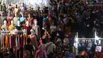 Jelang Ramadhan, Pasar Tanah Abang Rame Banget
