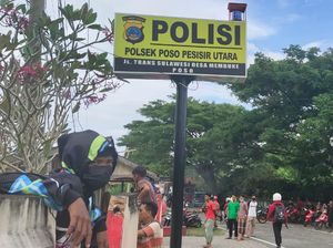 Warga Poso Blokade Jalan-Geruduk Polsek Tuntut Kasus Salah Tembak