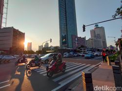 Merekam Sore Hari di Ibukota Dengan Realme 8 Pro