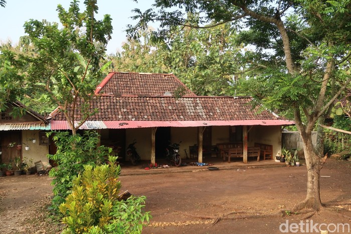 Rumah Limasan di Pedukuhan Jelok