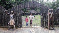1 April 2021, Jokowi mengeluarkan Peraturan Presiden Nomor 19 Tahun 2021. Disebutkan, dengan ditetapkannya penguasaan dan pengelolaan Taman Mini Indonesia Indah oleh Kementerian Sekretariat Negara sebagaimana dimaksud dalam Pasal 1, penguasaan dan pengelolaan Taman Mini Indonesia Indah oleh Yayasan Harapan Kita berdasarkan Keputusan Presiden Nomor 51 Tahun 1977 dinyatakan berakhir.