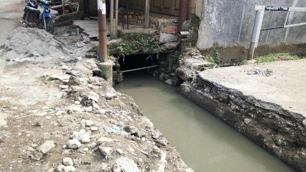 Sempat dicek Bobby, parit penyebab banjir Medan belum selesai diperbaiki