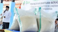 Huruz sapaan akrab Wakil Gubernur Jawa Barat  H. Uu Ruzanul Ulum mengatakan bahwa stok beras di jawa barat masih aman walaupun peringkat jawa barat turun dari peringkat 2 nasional menjadi peringkat 3 penyumbang stok beras karena sawah di jawa barat semakin sedikit selain itu banyak petani yang berhenti berprofesi sebagai petani.