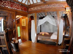 Mau Menginap di Villa Joglo Bernuansa Jawa? Ini Rekomendasinya