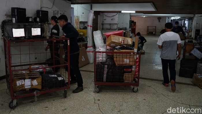 Pemerintah akan mensubsidi ongkos kirim belanja online saat Harbolnas Ramadhan. Hal ini dilakukan sebagai upaya untuk mendorong daya beli masyarakat.