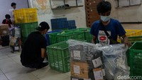 Diharapkan kehadiran sejumlah program yang disediakan tersebut dapat mendorong daya beli masyarakat di masa pandemi COVID-19.