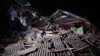 Sementara itu, terkait dengan gempa yang mengguncang kawasan Malang, diketahui sudah terjadi gempa susulan sebanyak 10 kali sejak  gempa Malang pertama terjadi Sabtu (10/4) pukul 14.00 WIB. 