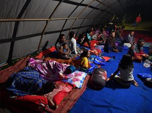 Begini Suasana di Pengungsian Warga Terdampak Gempa Malang
