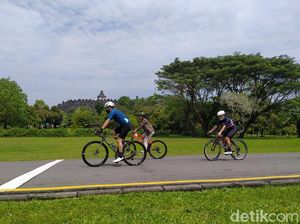 Foto: Gowes Asyik dari Prambanan Hingga Keliling Borobudur