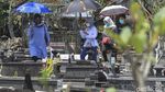Warga Yogyakarta Juga Ziarah Makam Jelang Bulan Puasa
