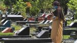 Warga Yogyakarta Juga Ziarah Makam Jelang Bulan Puasa