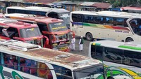 Terkait dengan aktivitas di Terminal Cicaheum, Kota Bandung, meski mulai ramai didatangi oleh penumpang dari luar kota, Kepala Terminal Cicaheum Roni Hermanto mengatakan, belum terjadi peningkatan penumpang jelang beberapa hari bulan ramadhan.