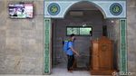 Sambut Ramadhan, Warga Ibu Kota Bersihkan Masjid