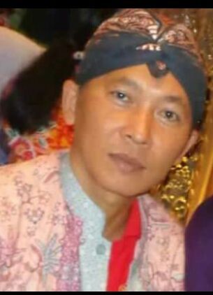 Dalam kearifan lokal masyarakat Jawa, fenomena alam seringkali dikaitkan dengan primbon. Termasuk terjadinya gempa Malang yang disebut pertanda akan berakhirnya pagebluk atau wabah