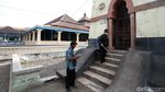 Disinfeksi Menyeluruh Masjid Agung Solo Sambut Ramadhan