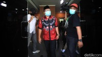 Denny bermaksud melaporkan dugaan pelanggaran pilkada.  