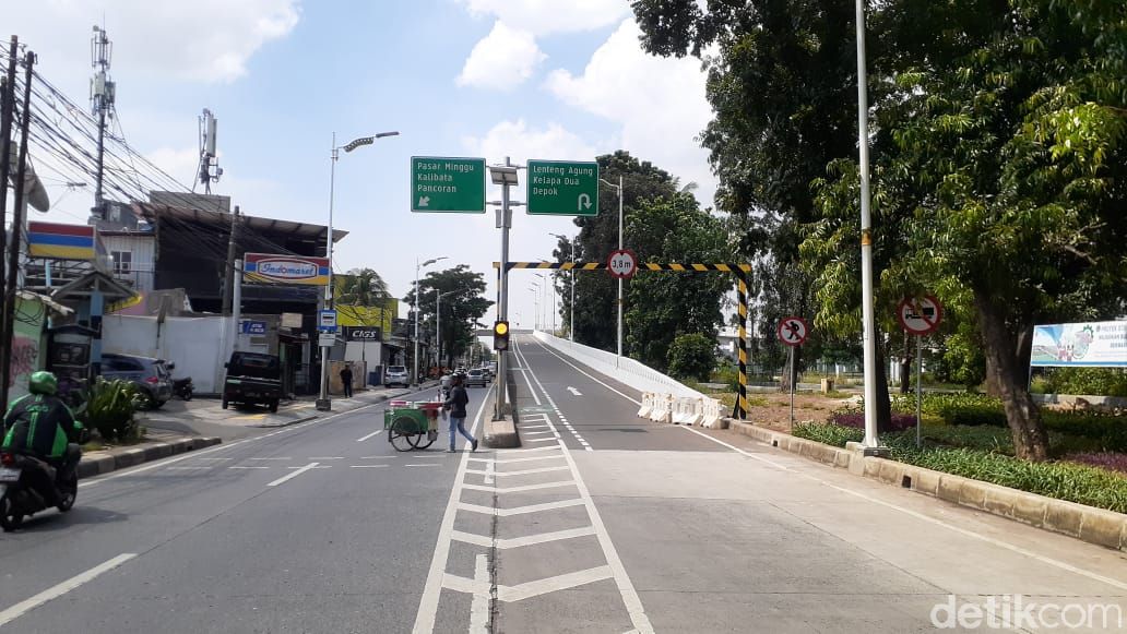 Flyover Tapal Kuda Lenteng Agung, dibuka, 12 April 2021, pukul 13.30 WIB. (Afzal Nur Iman/detikcom)