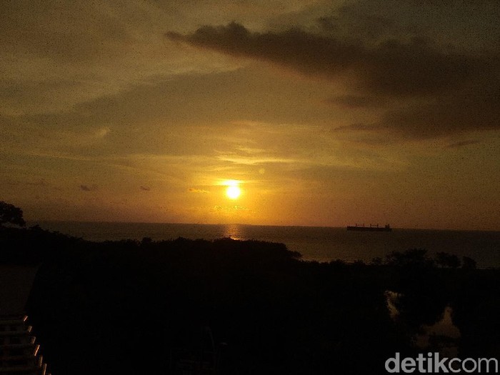 Hilal belum terpantaundi Makassar karena faktor cuaca (Hermawan Mappiwali/detikcom)