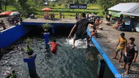 Tradisi padusan bermakna menyucikan diri jelang datangnya bulan Ramadhan.