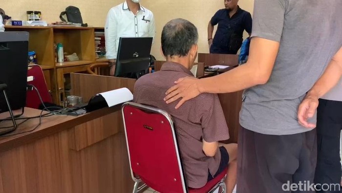 Kakek di Karanganyar nekat cangkul cucu hingga tewas