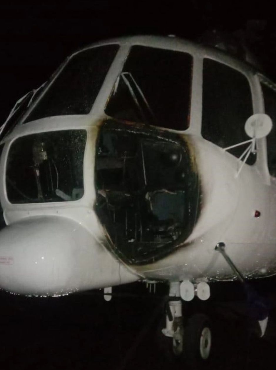 KKB Bakar helikopter di Bandara Ilaga Papua (Foto: Humas Nemangkawi)