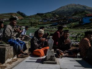 Kumpulan Doa Ziarah Kubur Menjelang Ramadhan Lengkap Awal hingga Penutup