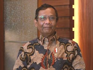 Mahfud Tegaskan UU ITE Tak Akan Dicabut, tapi Sejumlah Pasal Direvisi
