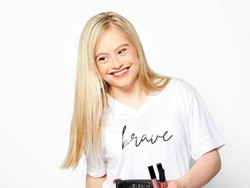 10 Potret Model Down Syndrome yang Terobsesi Tampil di Majalah Pria Dewasa