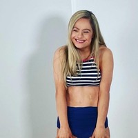 Baru-baru ini, model down syndrome itu mendaftarkan diri untuk mengikuti ajang Sport Illustrated Swim agar bisa tampil di majalah pria dewasa tersebut. Foto: Instagram