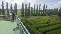 Taman Labirin Pelaihari menjadi salah satu destinasi favorit wisatawan saat menikmati libur akhir pekan. 