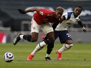 Mourinho: Pogba Harusnya Dikartu Merah!