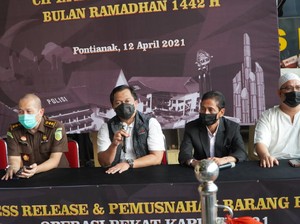 Polda Kalbar Bongkar Arena Judi dan Narkoba di Dekat Keraton Kadariah