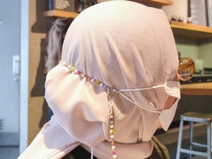 Rekomendasi 7 Rantai Masker Hijab yang Cantik Menemani Bulan Ramadhan