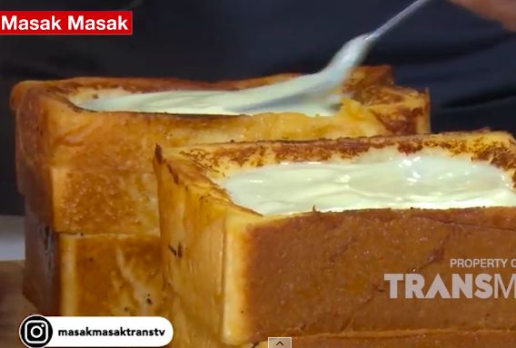 Roti Panggang Vla Stroberi