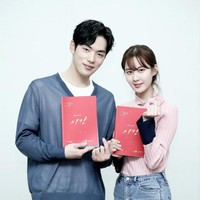 Seohyun Girls’ Generation tengah hangat diperbicangkan karena terseret kontroversi Kim Jung Hyun. Vokalis dan maknae grup Girls’ Generation ini dipasangkan dengan sang aktor dalam drama Korea Time pada 2018. Foto: dok MBC