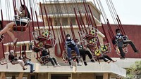 Hal ini dilakukan sebagai bentuk rasa terima kasih kepada nakes yang merupakan garda terdepan dalam menangani pandemi COVID-19.  