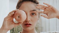 Bahkan sang suami Krisjiana Baharudin juga ikut membela sang istri. Namun, kini permasalahan diantara mereka telah diakhiri. Mereka yang terlibat telah meminta maaf. Foto: Instagram @sitibadriah
