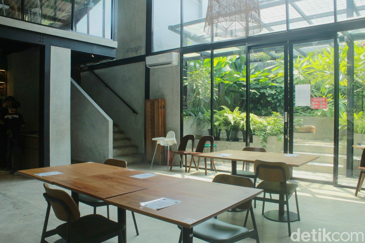 South Kitchen: Segarnya Tom Yum dan Cumi Lado Ijo di Restoran Hidden Gems