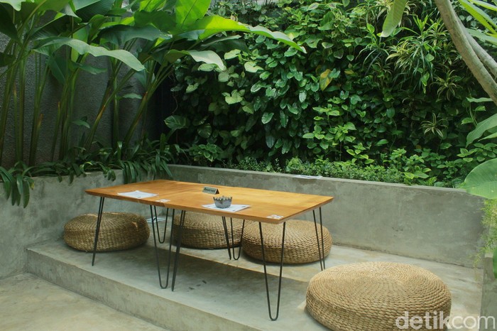 South Kitchen South Kitchen: Segarnya Tom Yum dan Cumi Lado Ijo di Restoran Hidden Gems