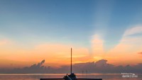 Pada saat pagi, pantai sanur sedang surut jadi traveller puas untuk mengambil gambar dari sudut manapun
