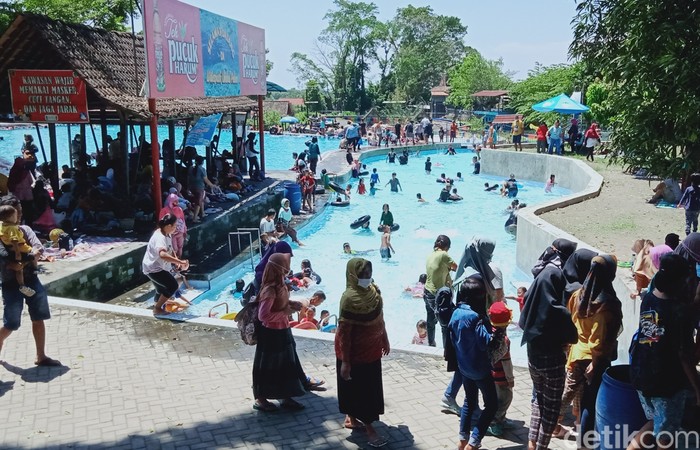 Tak Pakai Masker, Pengunjung Nekat Datangi Objek Wisata Air di Klaten