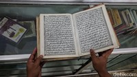 Artinya para jemaah di masjid yang menggelar salat Tarawih dan Ied sudah dikenali satu sama lain.  