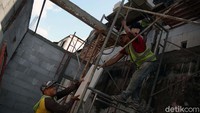Ditargetkan proses pembangunan kembali rumah korban kebakaran ini dapat selesai sebelum Lebaran 2021.