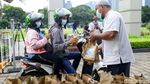 Cegah Penyebaran Corona, Masjid Al-Azhar Kasih Takjil Drive Thru