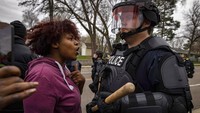 Presiden Amerika Serikat, Joe Biden buka suara terkait polisi menembak mati warga kulit hitam (20) di jalanan Minneapolis. Menurutnya, peristiwa itu merupakan kejadian tragis. AP/Christian Monterrosa  