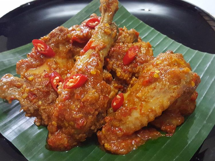 10 Resep Ayam Paling Favorit yang Enak Dimakan dengan Nasi Hangat