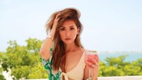 Brenda pun lebih sering mengunggah hasil pemotretannya bersama beberapa majalah ternama di media sosial. Dok. Instagram/brendasong